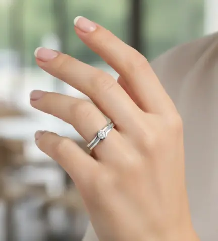 anillo de compromiso oro blanco 18 kts con diamante 105