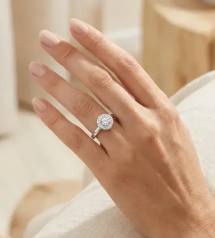 anillo de oro blanco con diamantes 4