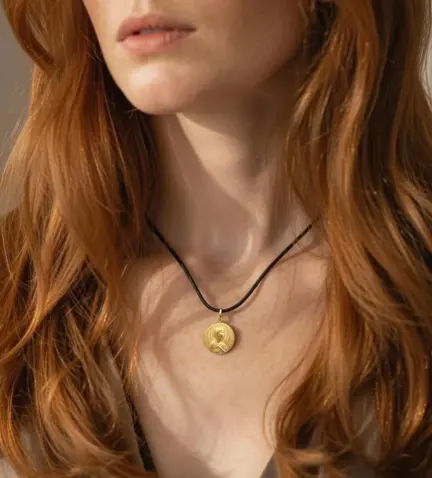 medalla de oro 18k virgen maria 038_LO-031-24MY06_10