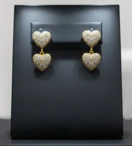 pendientes-de-oro-corazones-con-circones-038_LO-068-24AM_05